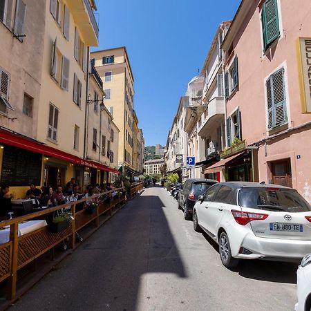 Appartements Au Coeur De La Vieille Ville Pietonne & Citadelle Ajaccio  Oda fotoğraf